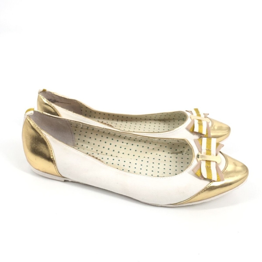Poetic License ‘You Rebel’ With Box